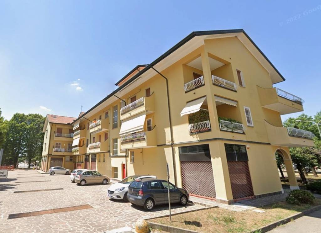 INTROVABILE SOLUZIONE DI DUE LOCALI CON MANSARDA.